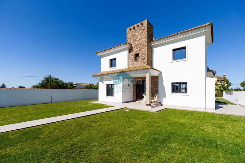 Foto 18a5d6e8-7145-422c-b490-88297a2e2e73. Rent house with parking pool in Las Lagunas - Campano Chiclana de la Frontera
