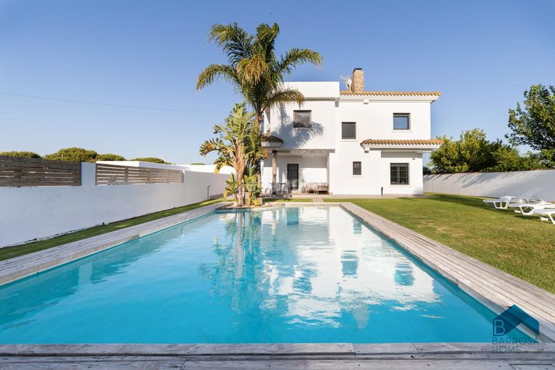 Foto a73310cd-9c8c-4f1b-af94-ad7e9141a59d. Rent house with parking pool in Las Lagunas - Campano Chiclana de la Frontera
