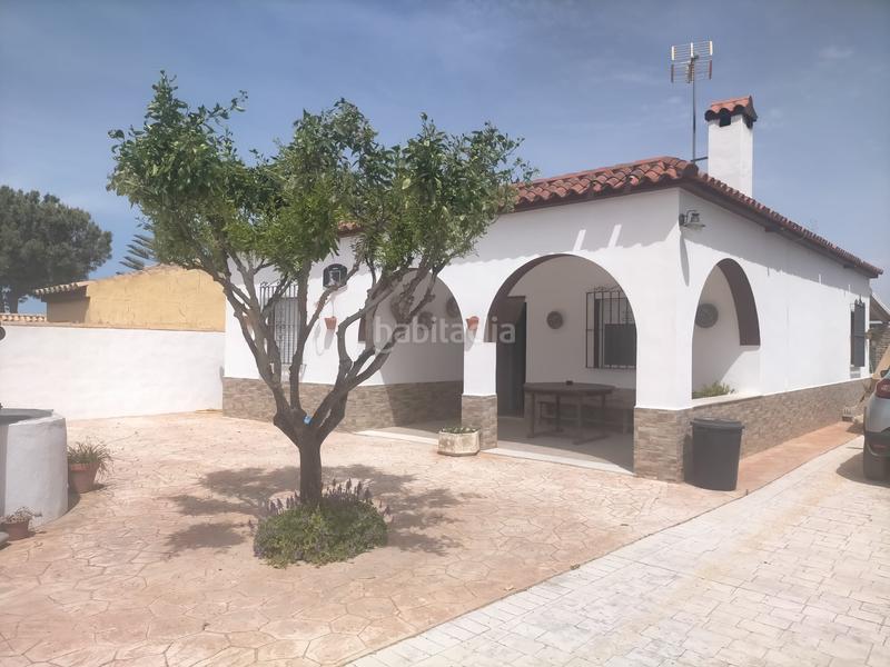 Foto 66845279-49f3-4a2a-9cb5-1a439d557a75. Affitto casa con camino parcheggio piscina in Roche Conil de la Frontera