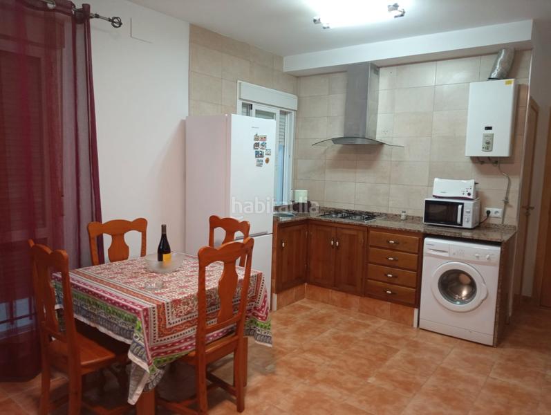 Foto cacccb8d-cb87-4029-a7a5-99b6f8938ae1. Alquiler piso apartamento con patio en Roche Conil de la Frontera