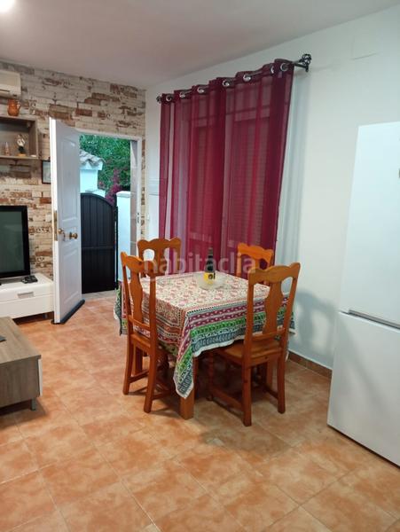 Foto ce26bce0-98da-492c-af86-002ec8c17967. Alquiler piso apartamento con patio en Roche Conil de la Frontera