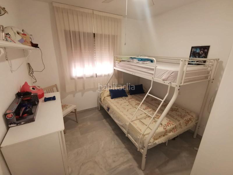 Foto 0a86ecb4-18b3-46a2-a60c-6dc7078e4de9. Alquiler piso  junto a la playa (con piscina comunitaria) en Motril