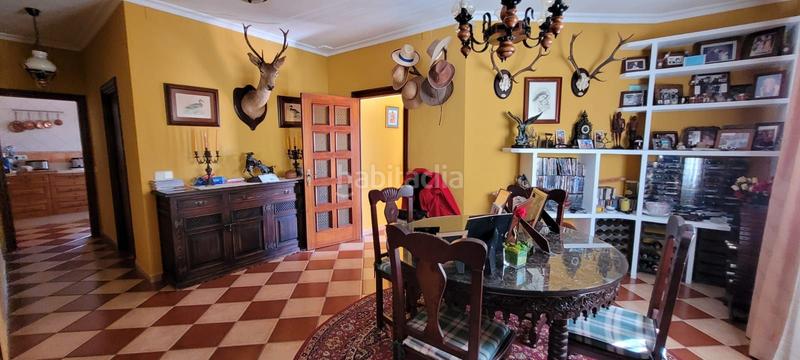 Foto 84c861f9-e56f-4b42-8cd6-2ce03d8fc5e2. Chalet dans n/a dans Los Pinos Algeciras