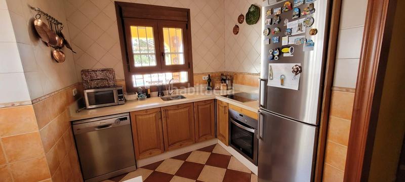 Foto d75e26ac-2919-4926-abed-1ac21a0e9ef0. Chalet dans n/a dans Los Pinos Algeciras