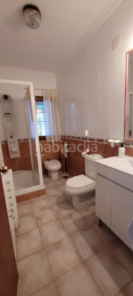 Foto b1cb8abe-668e-456a-b1fb-4b16a4e44f39. Chalet dans n/a dans Los Pinos Algeciras