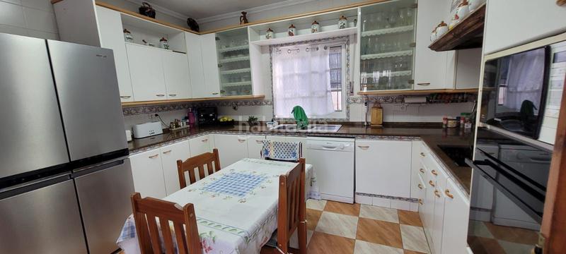 Foto f87ddd8d-e936-4785-8d93-49826cf1326b. Chalet dans n/a dans Los Pinos Algeciras