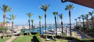 Apartament a Avenida de la marina 4