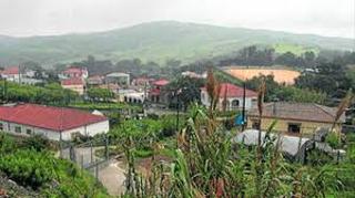 Bauernhof  Calle naranjo de bulnes 35. Parcela con 300m construcciones en pelayo