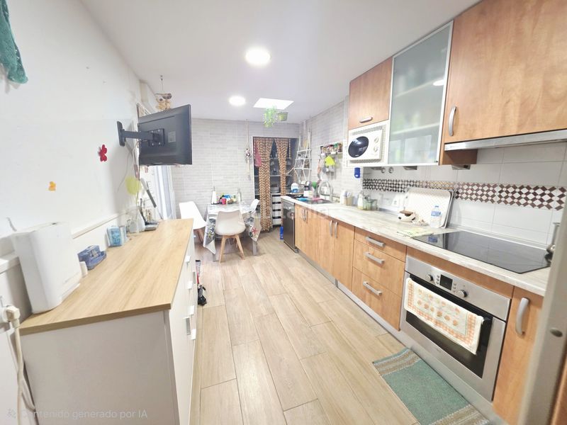 Foto 19d9b323-3cf0-41df-ae55-3e8b52714480. Casa a schiera in calle coronel francisco valdés 19 in Tarifa