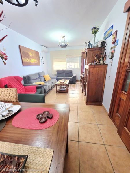 Foto 4dea1480-f11a-44e0-9cc7-526427de9808. Casa a schiera in calle coronel francisco valdés 19 in Tarifa