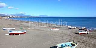 Foto ba488a34-825f-48e6-9598-3dbae6cb0e41. Pis a calle la florida 6 a San Luis de Sabinillas Manilva