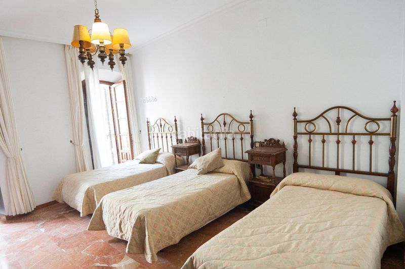 Foto d9343e27-f18b-4c3e-9780-4b2f420da8c4. Xalet amb xemeneia aparcament a Olvera