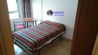 Rent Flat in Plaza de Toros. Piso en alquiler en centro  plaza de toros, 3 dormitorios.