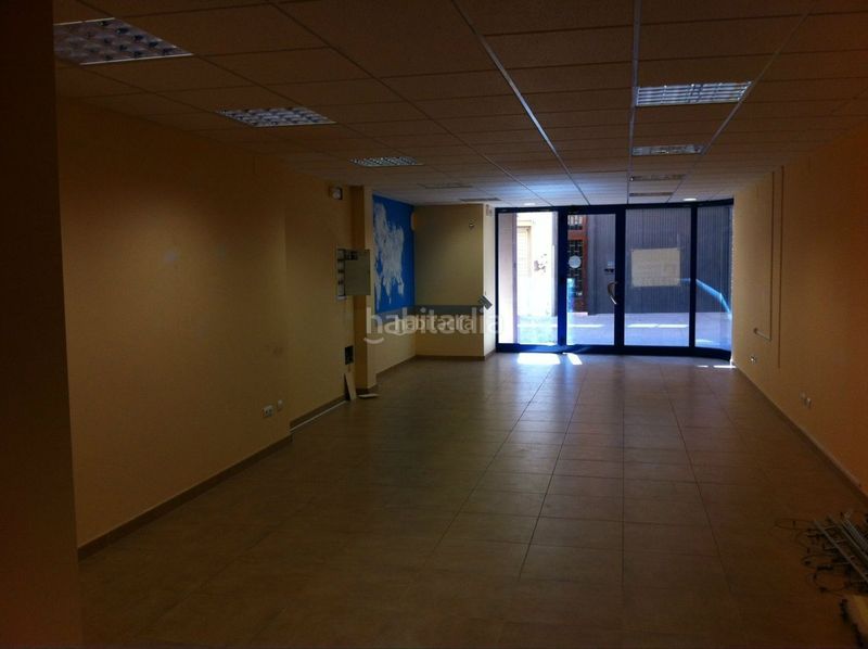 Foto 22d6face-4a53-47bc-ac2c-a8a86c3ec09f. Lloguer local comercial a Tàrrega