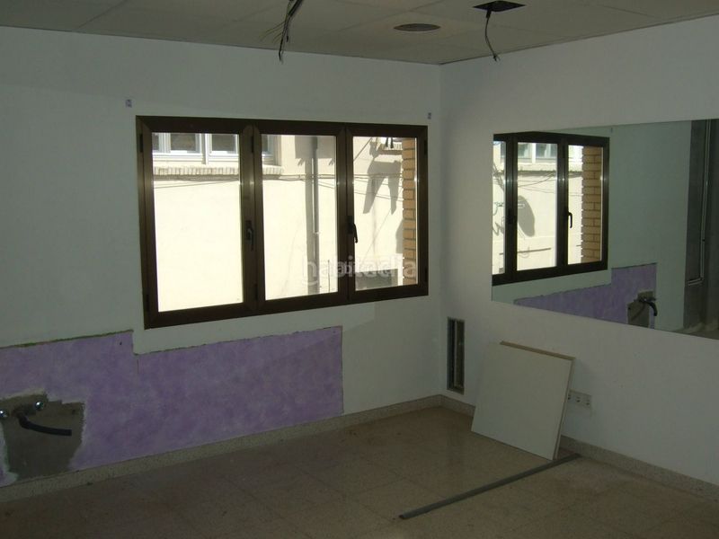 Foto 0e27eb67-4225-45e3-997c-247d2c1a5b6c. Affitto ufficio in Tàrrega