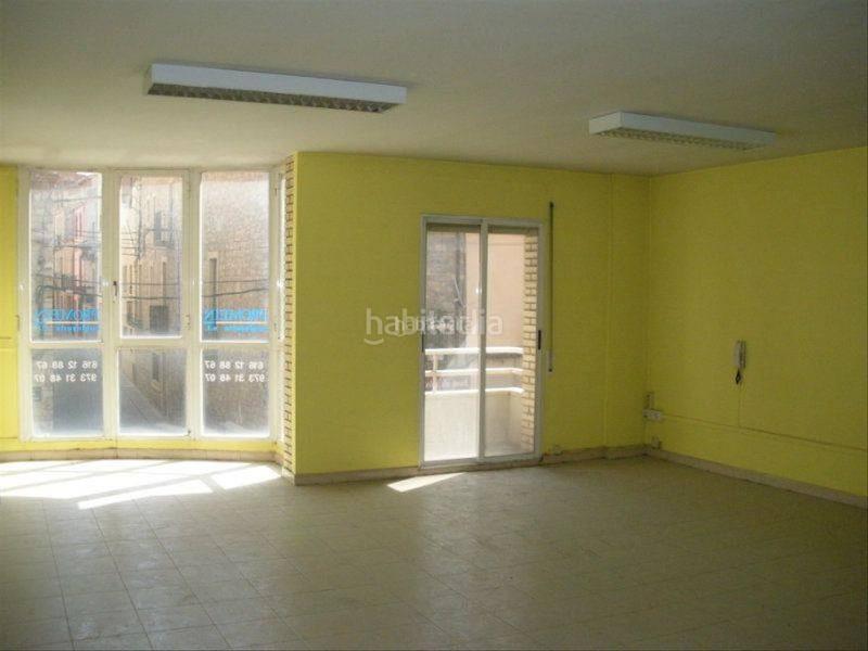 Foto d499cbda-9b4f-49b5-9df4-d44e5978ae6e. Alquiler oficina en Tàrrega