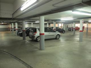 Rent Car parking in Caldes de Montbui. Parquing de lloguer