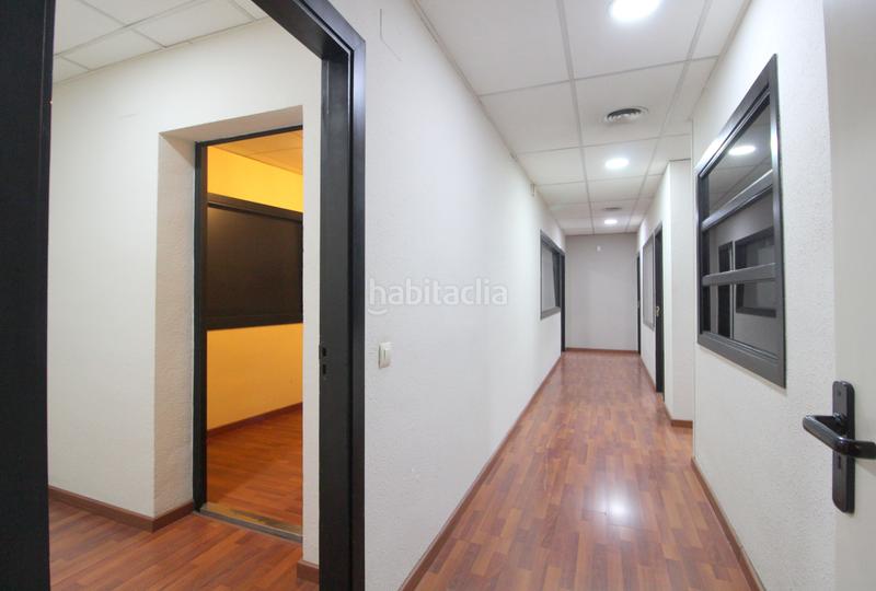 Foto 37ea51ea-813d-41e4-9b47-5d9e94c29116. Alquiler local comercial en carrer de navarra 14 grande local centrico en Granollers