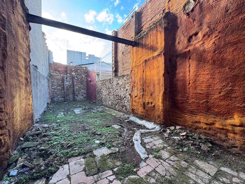 Foto e336d55d-6990-4e38-83b0-ed527a5d751d. Terreno residenziale in carrer de navarra 31 in Sant miquel Granollers