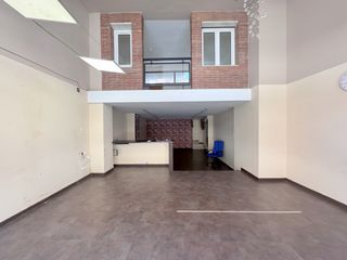 Lloguer Local Comercial a Carrer de francesc maci� i lluss� 11. 120 m2 centrico i gran aparador
