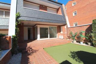 Casa adossada  Carrer del prat. Preciosa casa en l'ametlla!!