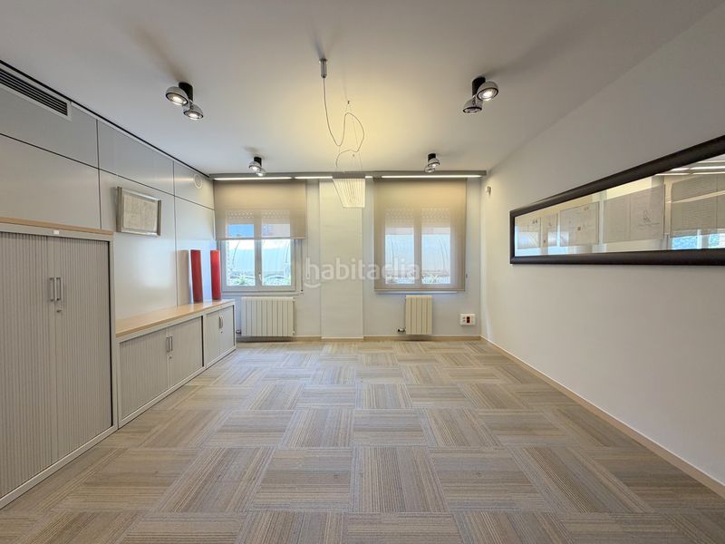 Foto 762b7e9b-e873-4536-bc2e-4687253d81c0. Alquiler oficina en rambla josep tarradellas 3 profesional de 116 m² en primera planta en Granollers