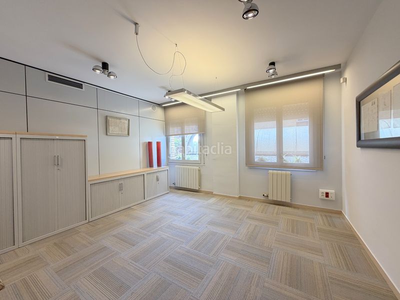 Foto a5199c90-df27-463f-a715-b44e88351cd9. Alquiler oficina en rambla josep tarradellas 3 profesional de 116 m² en primera planta en Granollers