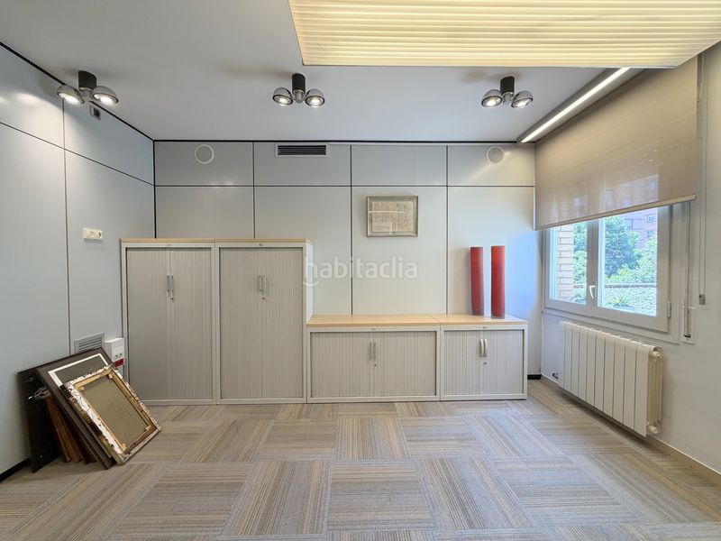 Foto b951c69f-d3fd-48f5-a78e-a9ad6457a562. Alquiler oficina en rambla josep tarradellas 3 profesional de 116 m² en primera planta en Granollers