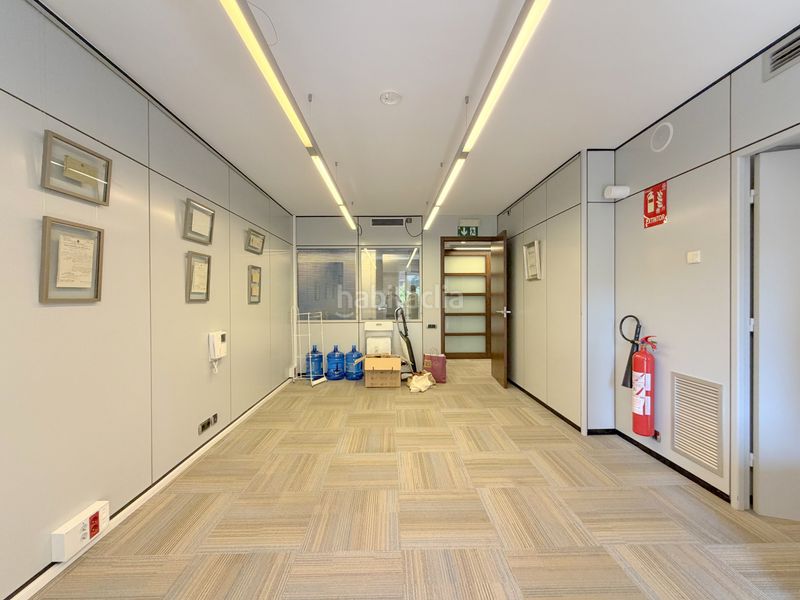 Foto ceca06e4-f578-4360-99a5-27ac79ed321c. Alquiler oficina en rambla josep tarradellas 3 profesional de 116 m² en primera planta en Granollers
