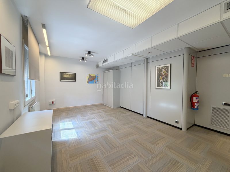 Foto e5260d87-b2cf-4d36-975f-585987959f2b. Alquiler oficina en rambla josep tarradellas 3 profesional de 116 m² en primera planta en Granollers