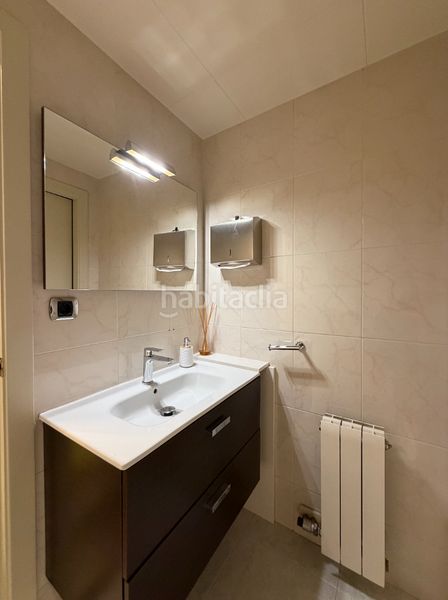Foto ee17c721-47c1-470c-b3ac-e63b127b2cd8. Alquiler oficina en rambla josep tarradellas 3 profesional de 116 m² en primera planta en Granollers