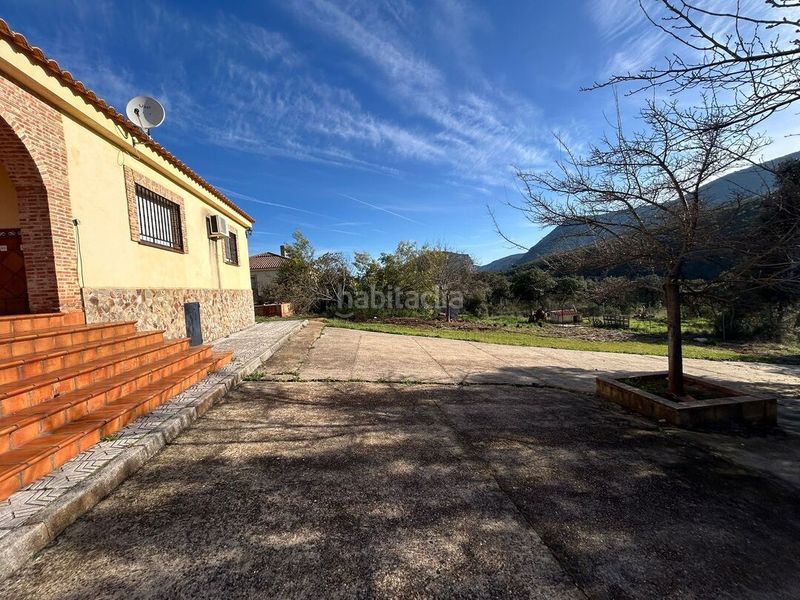 Foto ad35bd3d-33ac-46d1-a368-1faf6bb9043b. Chalet in carretera del hoyo m 3 in Mestanza