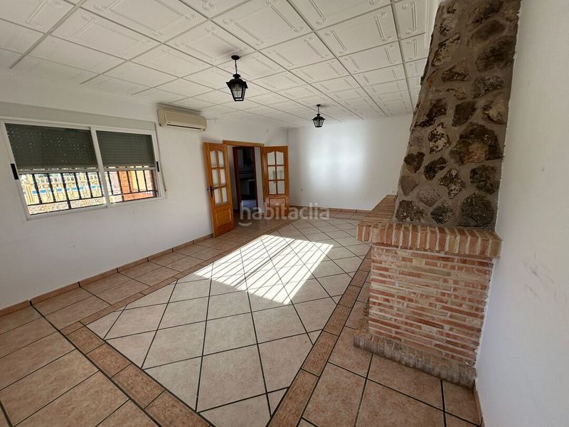 Foto ea54cd2e-8fb6-4be1-875a-7c55fa820366. Chalet in carretera del hoyo m 3 in Mestanza