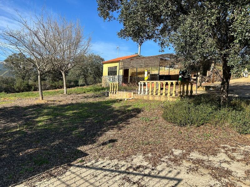 Foto ffbc95eb-11bb-46a1-9759-2aaa5448f778. Chalet in carretera del hoyo m 3 in Mestanza