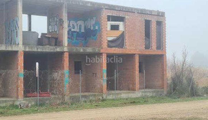 Foto df65e559-e614-46a6-934e-aaf0b1c5e28c. Edifici a calle del arrabal 56 a Nuez de Ebro