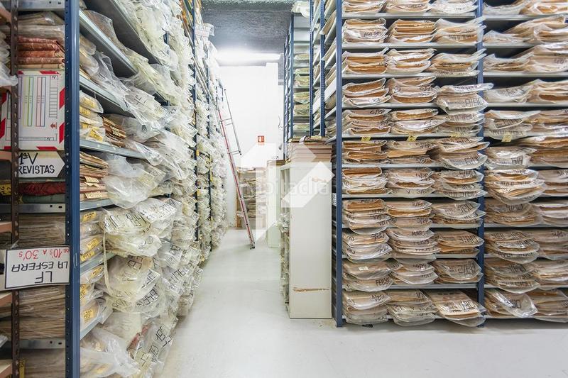 Foto 70ad8a98-7982-4789-a2bd-d022f1115908. Local comercial en Raval Barcelona