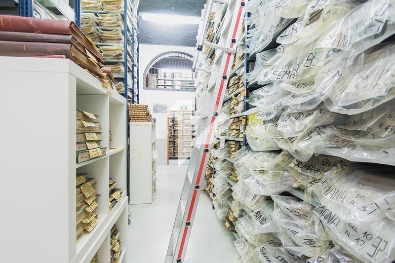 Foto dc8b03be-6ca4-42ef-aa3f-51820344c58c. Locale commerciale in Raval Barcelona