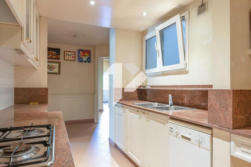 Foto 5ea6f988-c644-4a9f-addd-78b903ba1b07. Appartamento con riscaldamento parcheggio in Pedralbes Barcelona