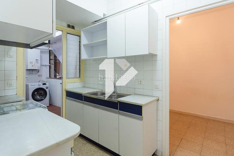 Foto a0d3e966-35bf-4b8c-8022-3e49601b854c. Apartament a Sant Ramon - Maternitat Barcelona