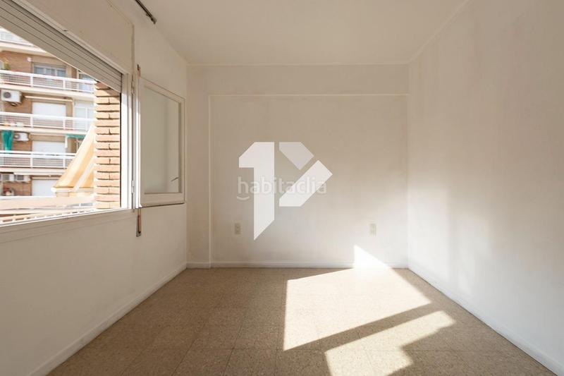 Foto bdf9f310-0964-4f9b-8b37-b7a37f65f6ef. Apartament a Sant Ramon - Maternitat Barcelona