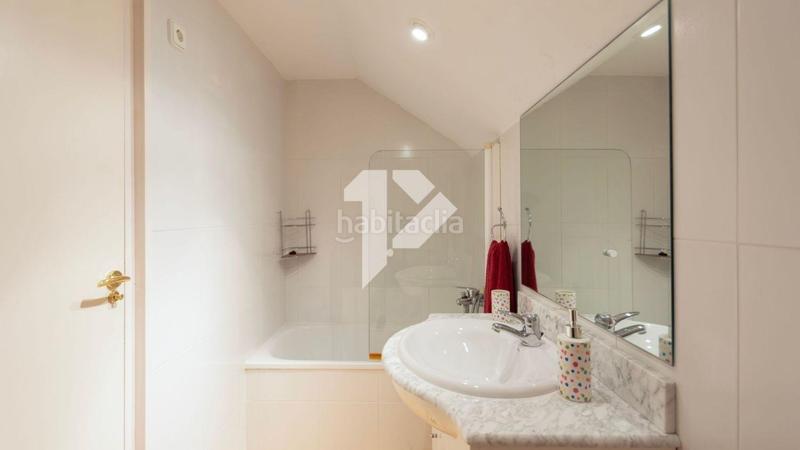 Foto 3a44505c-32b8-4ba0-b965-104f26028ba8. Casa amb calefacció aparcament piscina a Valldoreix Sant Cugat del Vallès