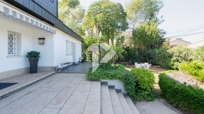 Foto 6285106f-4615-4e72-918d-95055d876afc. Casa amb calefacció aparcament piscina a Valldoreix Sant Cugat del Vallès