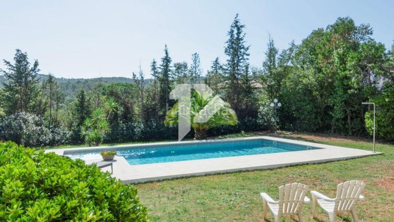 Foto 7ecae8e9-fd5e-4b60-aa20-dd39885496a1. Casa amb calefacció aparcament piscina a Valldoreix Sant Cugat del Vallès