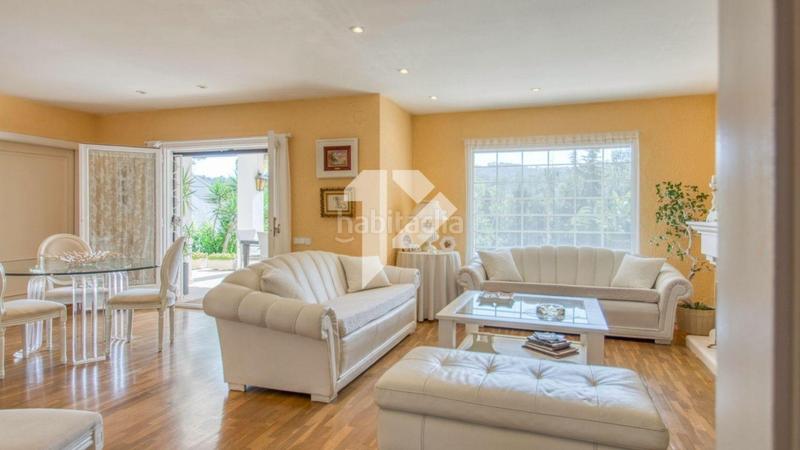 Foto 435f298d-d605-4ff8-97bd-303355fa0f93. House with heating parking pool in Valldoreix Sant Cugat del Vallès