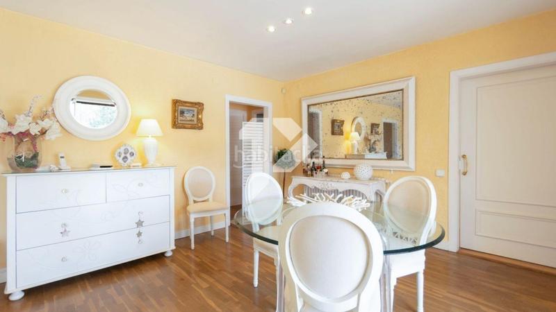 Foto f09f00c4-aa28-4138-9ac1-4ae9dabd9041. House with heating parking pool in Valldoreix Sant Cugat del Vallès