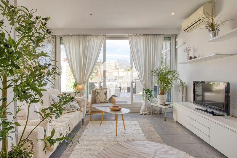 Foto 7bff1e90-d8b1-4600-aeb2-c3ed0f738234. Àtic a Sant Gervasi - Galvany Barcelona