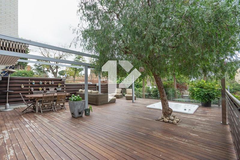 Foto f959f830-db82-43e0-a144-5c36a5ce3428. Chalet en Sant Gervasi - Bonanova Barcelona