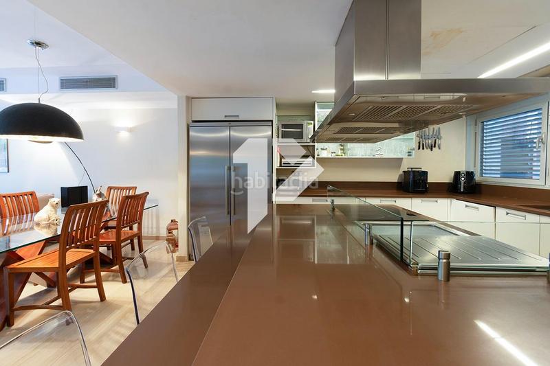 Foto cf379ed1-f7e3-413e-ad6b-cb9e1251cd83. Chalet with heating parking in Sant Gervasi - Bonanova Barcelona