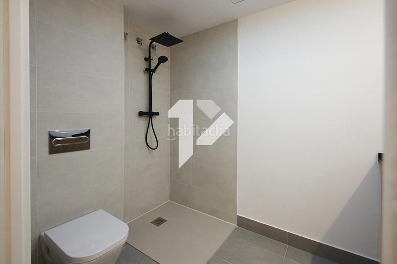 Foto 43a827d4-1854-4691-9735-5583535c5fb3. Local commercial dans Putget - Farró Barcelona