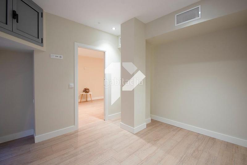 Foto 4b621a03-163f-40fb-89e3-024e145fe4b2. Local commercial dans Putget - Farró Barcelona